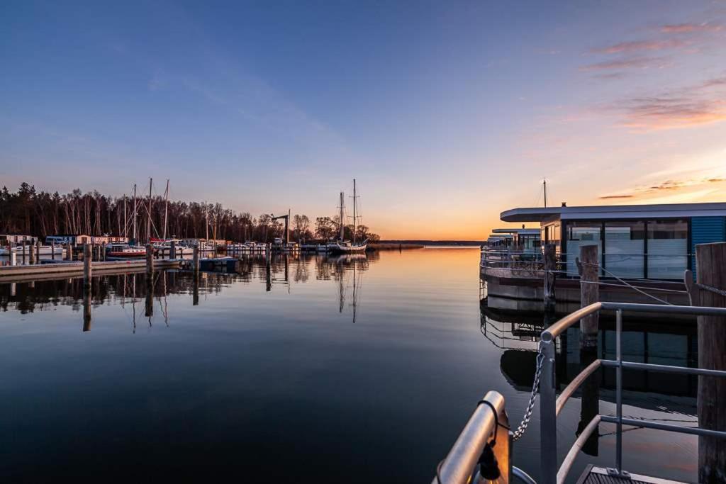 Floatinghouses Peenemuende Екстериор снимка