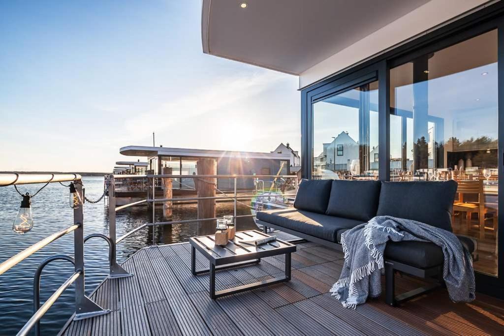 Floatinghouses Peenemuende Екстериор снимка