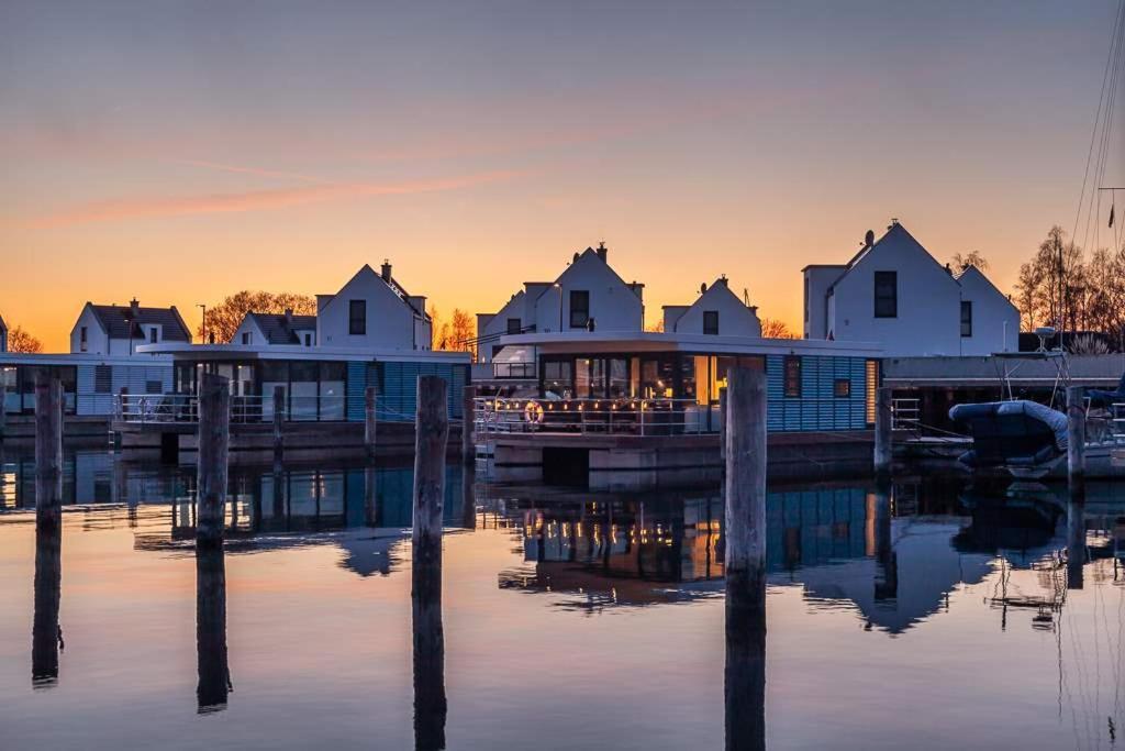 Floatinghouses Peenemuende Екстериор снимка